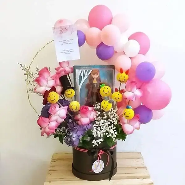 kado kelahiran anak