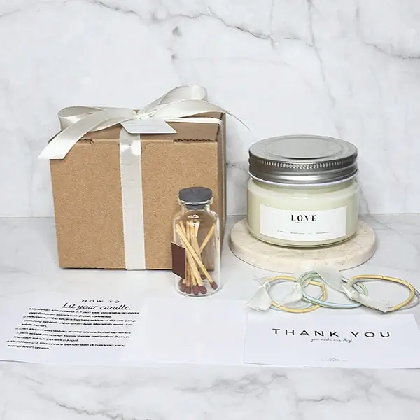 lilin aroma hadiah lamaran