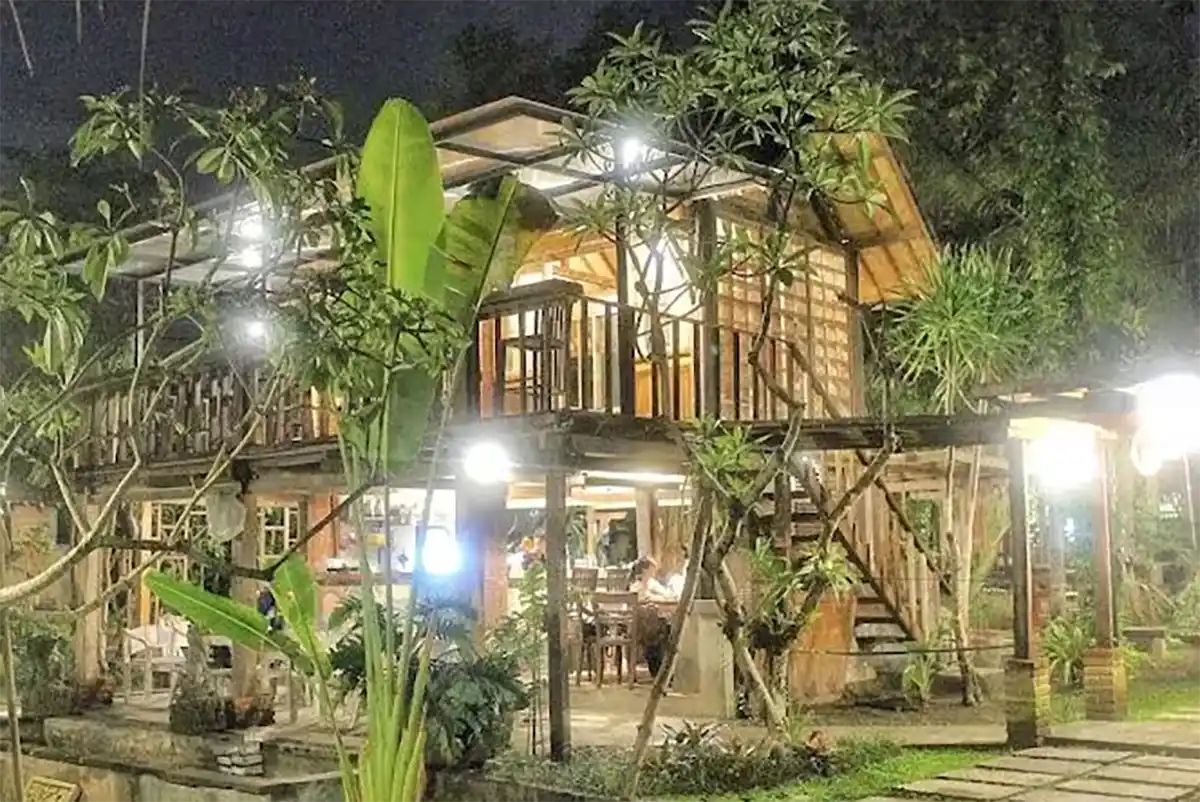 BRON Cafe
