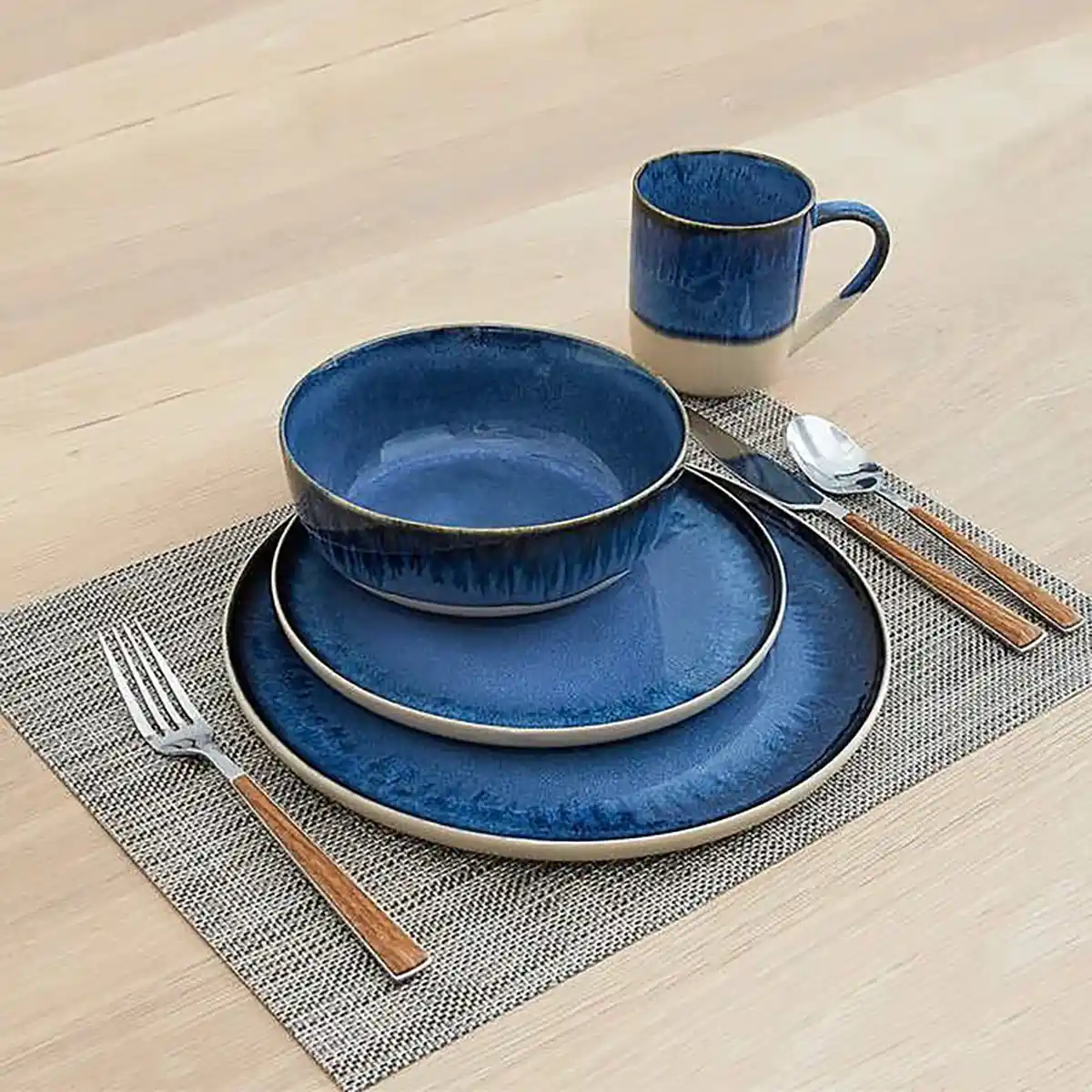 Set Alat Makan