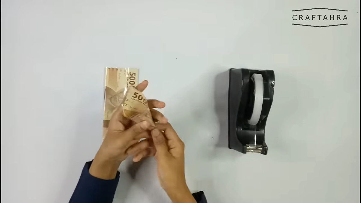 Cara Membuat Buket Uang (Langkah 2)