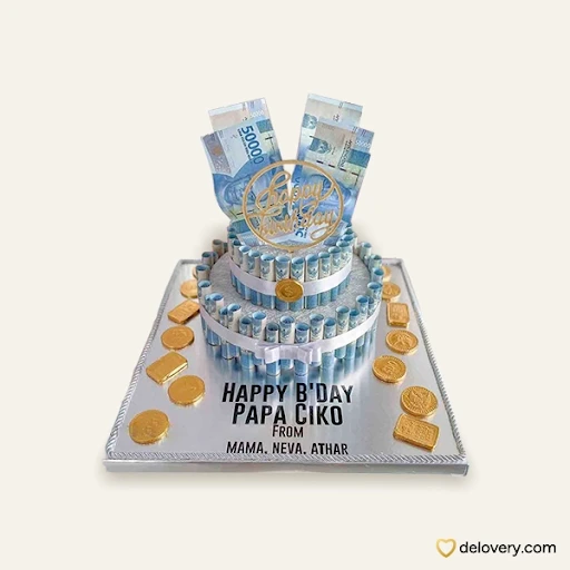 15. Kado Money Cake