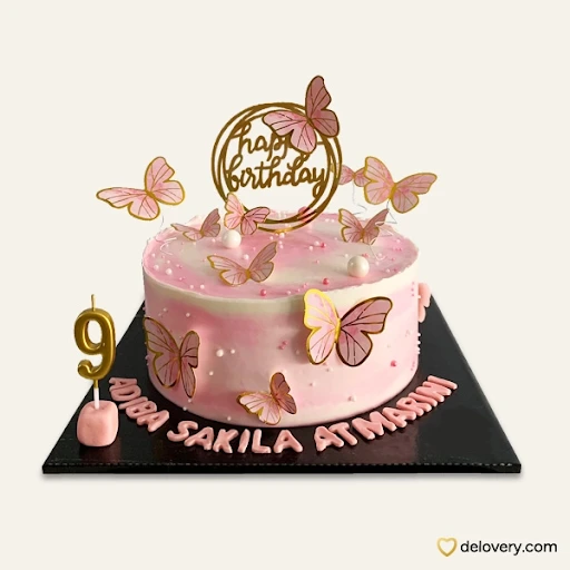17. Kado Kue Ulang Tahun