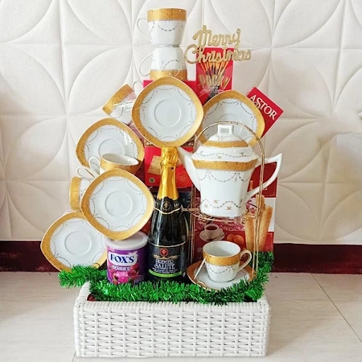 Kado Natal Parcel Pecah Belah