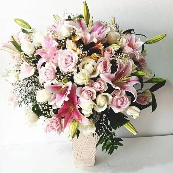 Buket Meja Wisdom in Bloom - Bandung