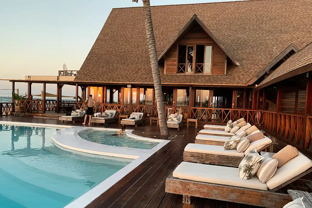 Kado Natal untuk Keluarga Staycation