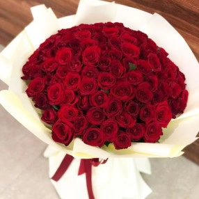 A Hundred of Rose (100 Stems)