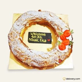 Berry Brest Cake