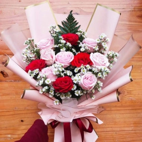 Aruna Blooming Love