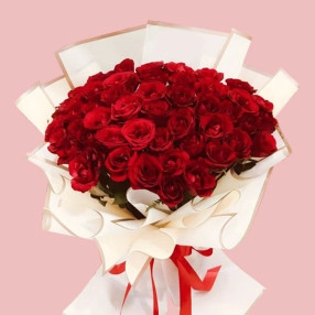 Blooms Roses (50 Stems)