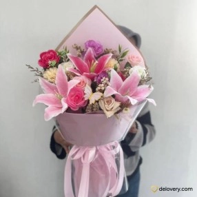 Blush Lily Whisper