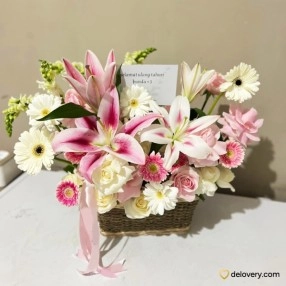 Blush Rhapsody Basket