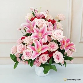 Blush Serenade Vase