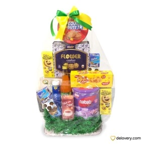 Cheerful Bites Basket