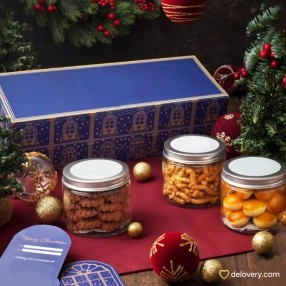 Clause Cookie Chest