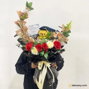 Crescent Money Bloom (Artificial)
