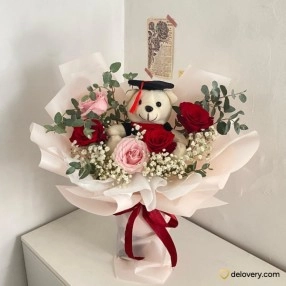 Crimson Laureate Posy