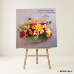 Divine Daffodil Display