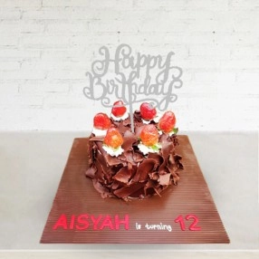 Yummylicious Delights Cake