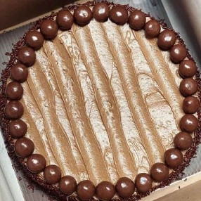 Mocha Luna Cake