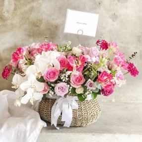 Pretty Blushing Basket