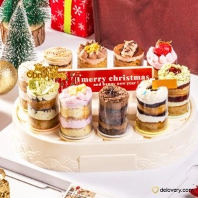 Elf's Carousel Cake