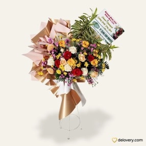 Exquisite Blossoms Stand