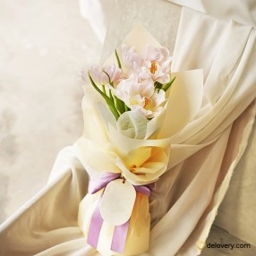 Five Blossoms Whisper
