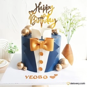 Gentleman Bloomcake