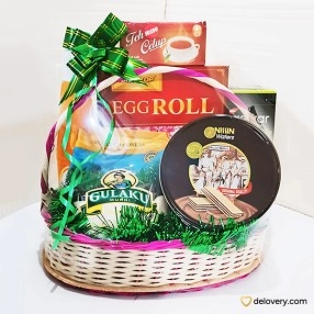 Golden Feast Basket