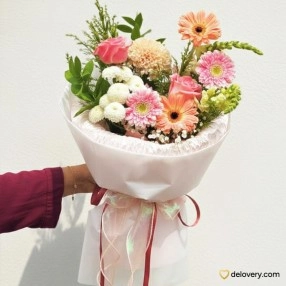 Golden Solstice Bloom Bouquet
