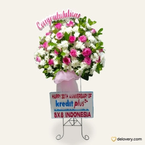 Graceful Blooms in Two Tone