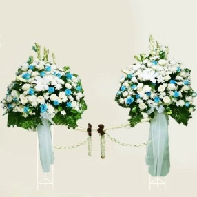 Couple Ocean Sky