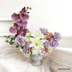Lilac Snow Vase (Artificial)