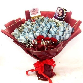 Magic in Fifty - Money Bouquet