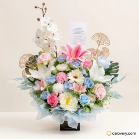 Majestic Floral Splendor (Artificial)