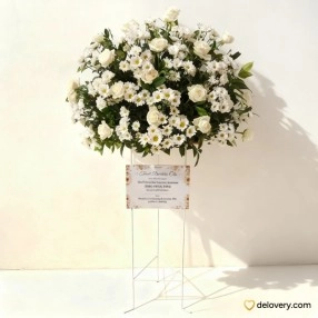 Menara White Rustle