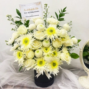 White Garden Box
