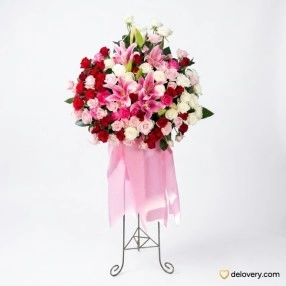 Million Roses in Garden