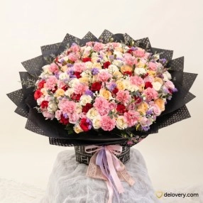 Obsidian Carnival Bouquet
