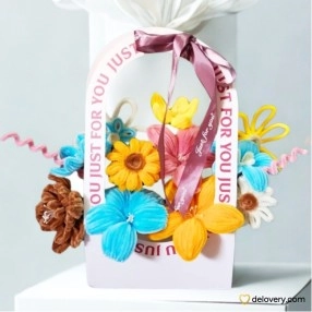 Pastel Velvet Meadow (Pipe Flower)