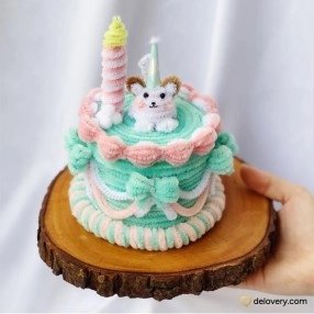 Pretty Pipe Cleaner Cake Art