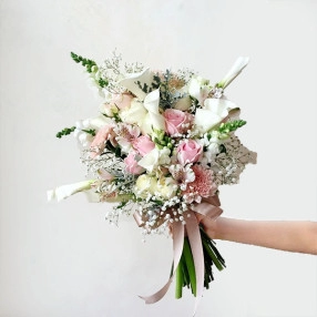 Pretty Woman Hand-Tied