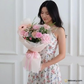 Radiant Petal Harmony