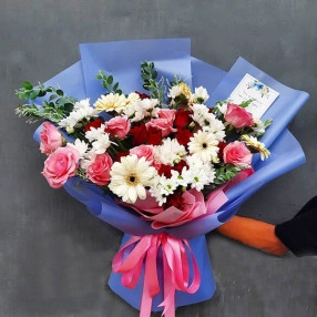 Romance In Blooms
