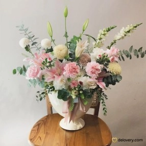 Rosy Whisper Vase
