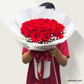 Ruby Alba Bloom (20 stems)