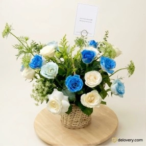 Sapphire Breeze Basket