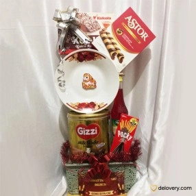 Scarlet Plate Prose