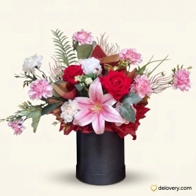 Scarlet Royal Vase (Artificial)